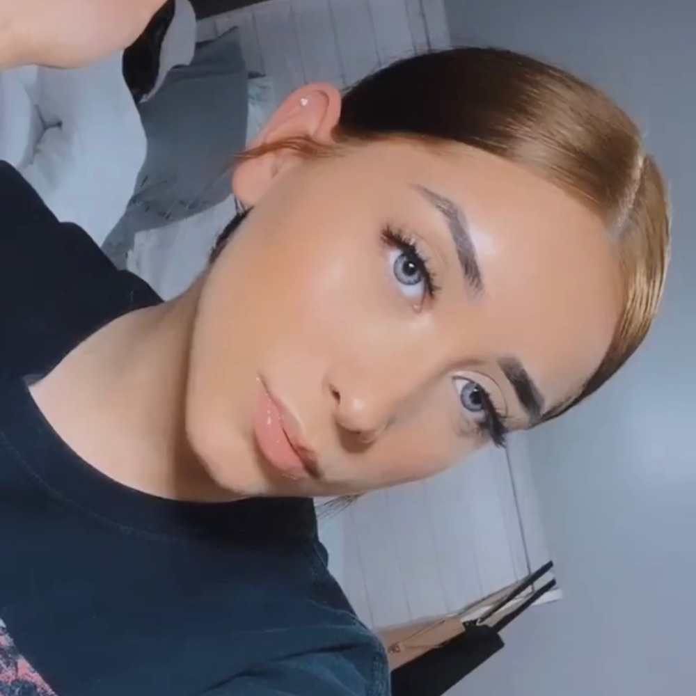 Meet your Posher, Elanie